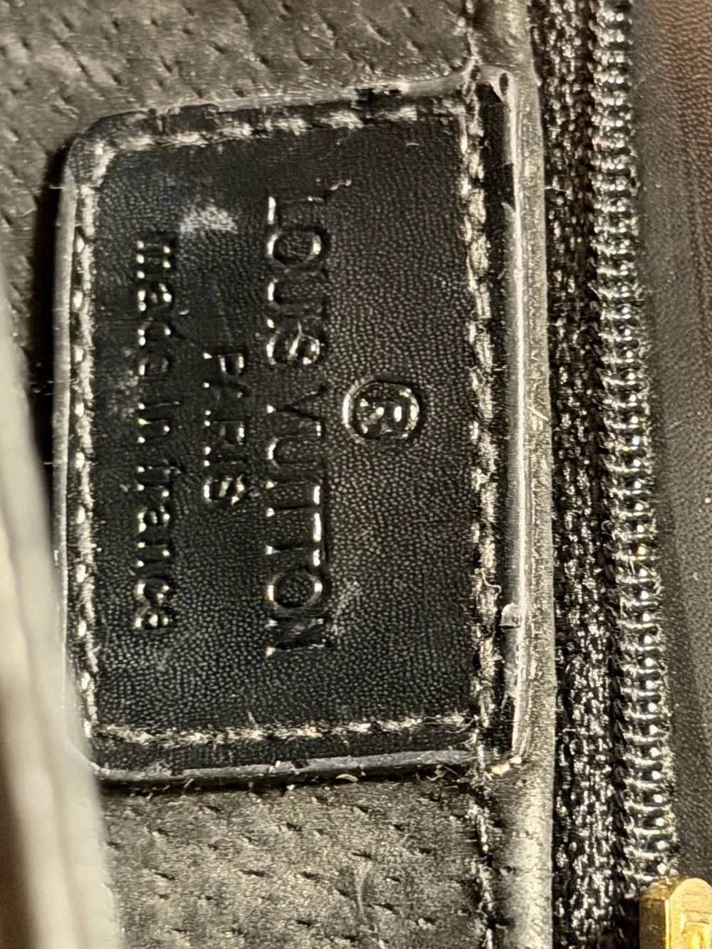 Louis Vuitton excellent pre